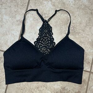 Women’s Sportss Bra Size Medium -Brand Auden